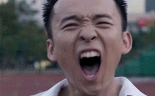 关系藏不住了！离婚3年，董子健孙怡公开互动，答案早已不言而喻