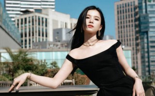 张婧仪穿一字肩黑裙好优雅 矜贵千金感溢出屏幕