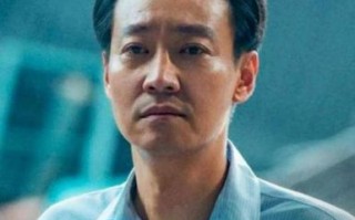 辛柏青消失八天后遭网络恶评，网友争议评论引发对其情感的同情与理解