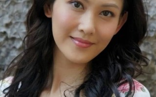 李彩桦回应与前夫黄彦书的婚姻：前夫不许她拍吻戏_1