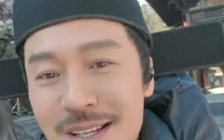 演员王东回应突然直播带货：自曝“恢复单身”，有3个孩子要养