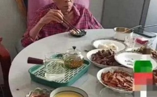 吴京为父亲庆80岁大寿，温馨现场引发网友热议
