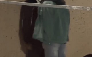 拍短剧时被真打演员发文报平安 剧组致歉