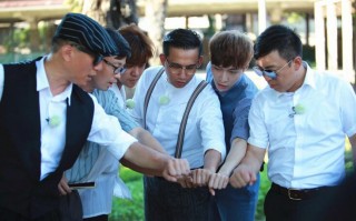 《极挑10》开播遇冷，风头被对头《奔跑吧》抢走，网友吐槽没新意（跑男跟极挑哪个更受欢迎）
