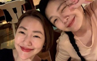 大S去世后小S首发文 说大S会永远在她心里