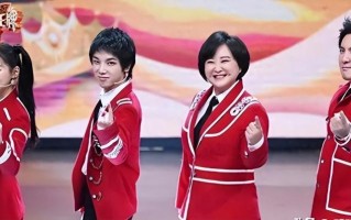 《王牌对王牌》沈腾“整蛊”关晓彤，关晓彤被吓哭（王牌对王牌沈腾抢关晓彤帽子）