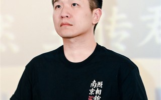 《南京照相馆》曝场景细节图 闫妮路演感动落泪