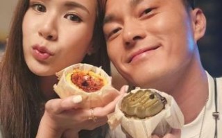 73岁李龙基与未婚妻高调爱情：牢狱之痛不隔真情