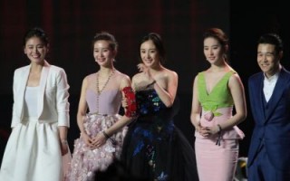 2025年嘉人盛典：红毯风云和女星造型大赏