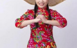回顾春晚经典：毕福剑的传奇与二婚幸福