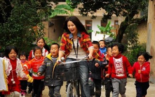 和陈思诚同居3年转嫁富豪，离婚后独自带女儿，今靠陈妍希再翻红