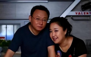 春晚钉子户邵峰：陪妻子抗癌23年，花光积蓄仍不离不弃，如今怎样