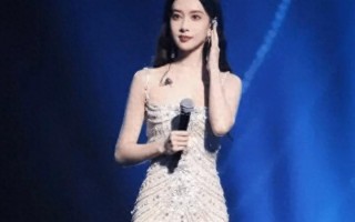 明星假唱、美女喊麦、歌声刺耳，2024年的跨年晚会翻车太多