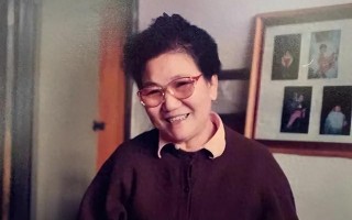 春晚一句台词识破潜伏间谍，去世23年的赵丽蓉，仍被官媒发文缅怀