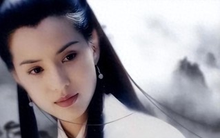 她一生不仅被老头“白睡”10年，还倒贴上亿，如今的下场令人惋惜（她一生所有的不幸）