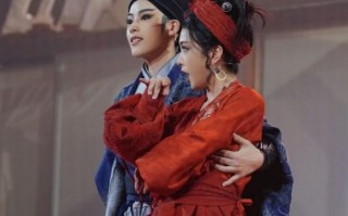 龙年春晚有四位明星备受期待，越剧演员、列车员和饲养员