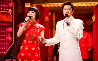 她是国家一级演员，凭春晚一曲爆红！卷走丈夫12亿，终自食恶果