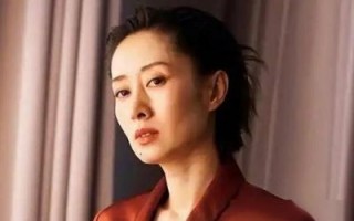 刘敏涛新恋情曝光，网友热议：46岁依旧勇敢追求幸福