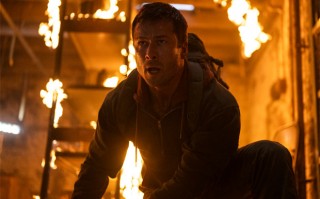 精英女司机卷入生死搏杀直播!《猎杀游戏》曝预告