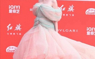 头油到发臭、秋裤脏到包浆、衣服泡到发霉，这些明星私下是真邋遢