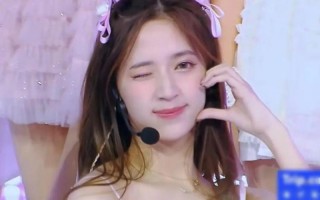 欧阳娜娜妹妹参加海外选秀，唱跳水平被吐槽，却获导师王嘉尔好评