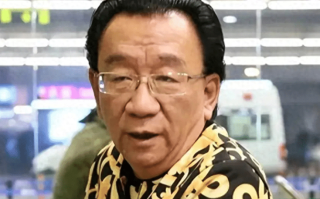 侯耀华：拜师应按照入门前后排序，但我本人是例外，牛群生气没用（侯耀华拜师仪式上师胜杰的发言录像）