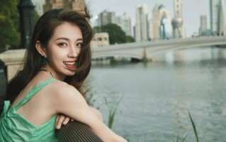 郭雨欣回应粉丝让少接吻戏：只要吻的合理都可以