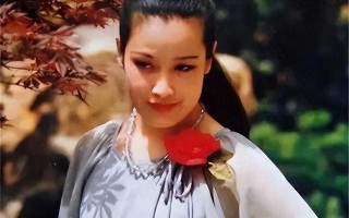 因春晚一夜成名，56岁却客死异国，她的一生充满了遗憾（春晚死亡五分钟视频）