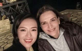 章子怡晒与朱丽叶比诺什合照 两大女神同框太养眼