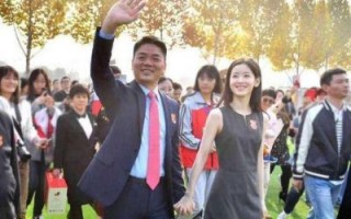 刘强东老家热闹非凡：年货红包齐上阵，婆媳情深引围观