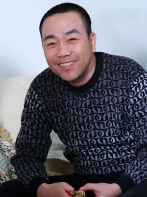 杨议个人资料(杨少华全家福照片)-第1张图片-九妖电影 杨议个人资料(杨少华全家福照片)-第1张图片-九妖电影