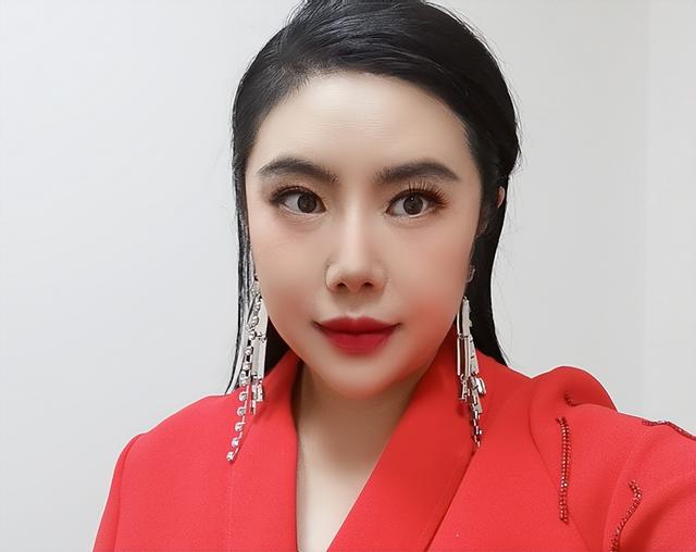 05届超级女声4人生娃,1人有儿有女,1人二婚共生了三个娃(中国好声音女歌手名单)-第16张图片-九妖电影 05届超级女声4人生娃,1人有儿有女,1人二婚共生了三个娃(中国好声音女歌手名单)-第16张图片-九妖电影