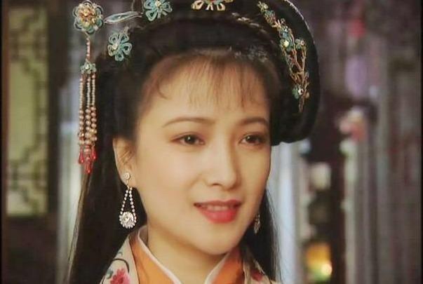 10位娱乐圈的“半截美人”,看脸绝美,但腿粗、虎背熊腰是硬伤(小说半壁文娱)-第2张图片-九妖电影 10位娱乐圈的“半截美人”,看脸绝美,但腿粗、虎背熊腰是硬伤(小说半壁文娱)-第2张图片-九妖电影