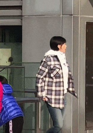10位娱乐圈的“半截美人”,看脸绝美,但腿粗、虎背熊腰是硬伤(小说半壁文娱)-第1张图片-九妖电影 10位娱乐圈的“半截美人”,看脸绝美,但腿粗、虎背熊腰是硬伤(小说半壁文娱)-第1张图片-九妖电影