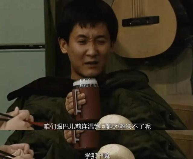 18年前的热度还在蹭？古龙被玩成了春晚，国产剧这样拍真的辣眼睛（古龙其人）-第17张图片-九妖电影