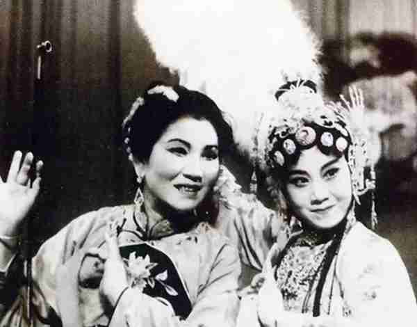 1963年,春晚女皇赵丽蓉拒见毛主席,得知原因后主席连说:好好好(赵丽蓉春晚失误是哪一集)-第20张图片-九妖电影 1963年,春晚女皇赵丽蓉拒见毛主席,得知原因后主席连说:好好好(赵丽蓉春晚失误是哪一集)-第20张图片-九妖电影