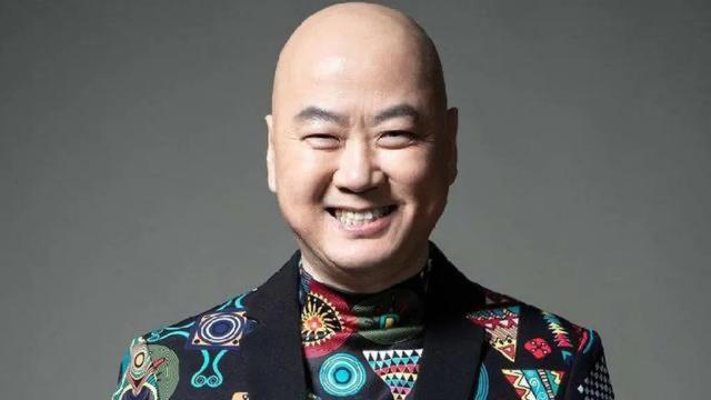 20次上春晚，58岁还单身无子，因一句话陷入亿元索赔，他还好吗？（8次上春晚入狱的女星是谁）-第2张图片-九妖电影