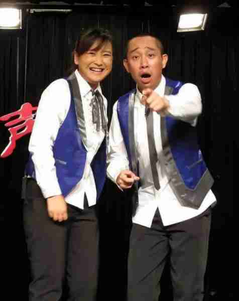 24岁上春晚,41岁成70亿票房导演,贾玲走上了演员的另一条道路!(贾玲春晚作品集)-第6张图片-九妖电影 24岁上春晚,41岁成70亿票房导演,贾玲走上了演员的另一条道路!(贾玲春晚作品集)-第6张图片-九妖电影