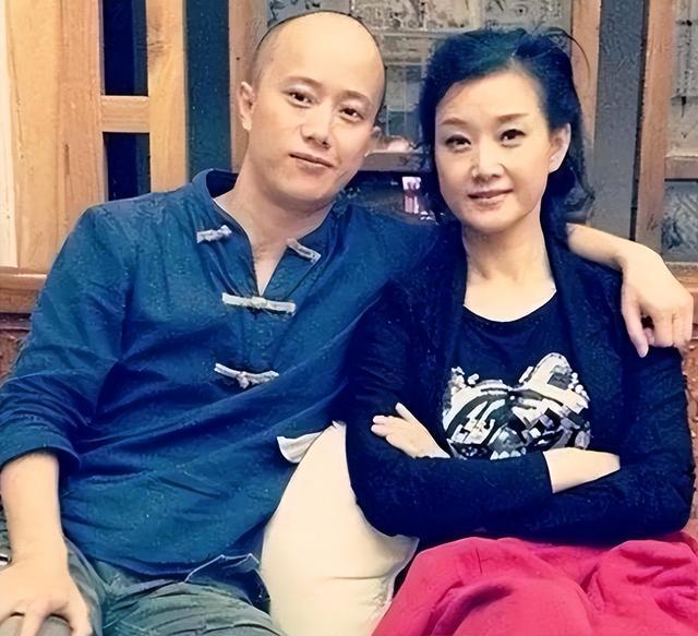24年登春晚,39岁销声匿迹,“春晚国脸”宋祖英如今过得还好吗?(春晚国超)-第7张图片-九妖电影 24年登春晚,39岁销声匿迹,“春晚国脸”宋祖英如今过得还好吗?(春晚国超)-第7张图片-九妖电影