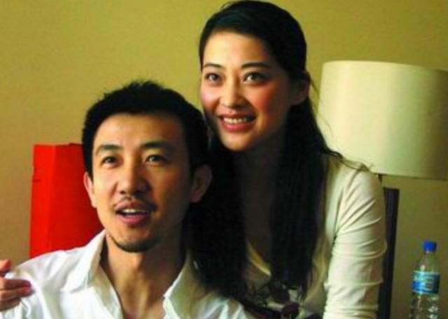 30年前春晚站在朱时茂旁边的女孩，如今火得一塌糊涂，她是谁呢？（2021年春晚朱时茂）-第37张图片-九妖电影