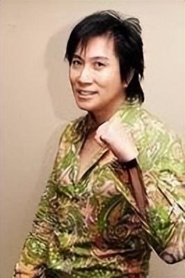 31岁在春晚一炮而红,观众都以为他隐退了,其实已经去世10年了(春晚一夜走红的明星)-第22张图片-九妖电影 31岁在春晚一炮而红,观众都以为他隐退了,其实已经去世10年了(春晚一夜走红的明星)-第22张图片-九妖电影