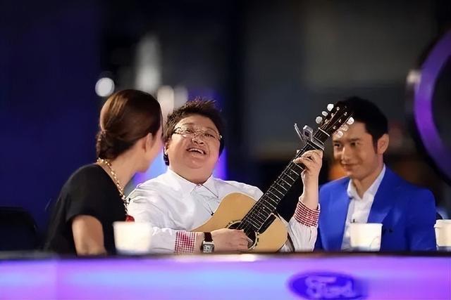 31岁登春晚爆红后，他第一件事，就是连夜回家给女儿扫墓（上过春晚的年轻男歌手）-第29张图片-九妖电影