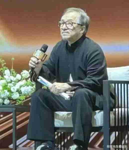 60岁李连杰近照流出，老年斑明显，衰老到认不出，谁能扛起动作电影大旗？（55岁李连杰和甄子丹）-第1张图片-九妖电影