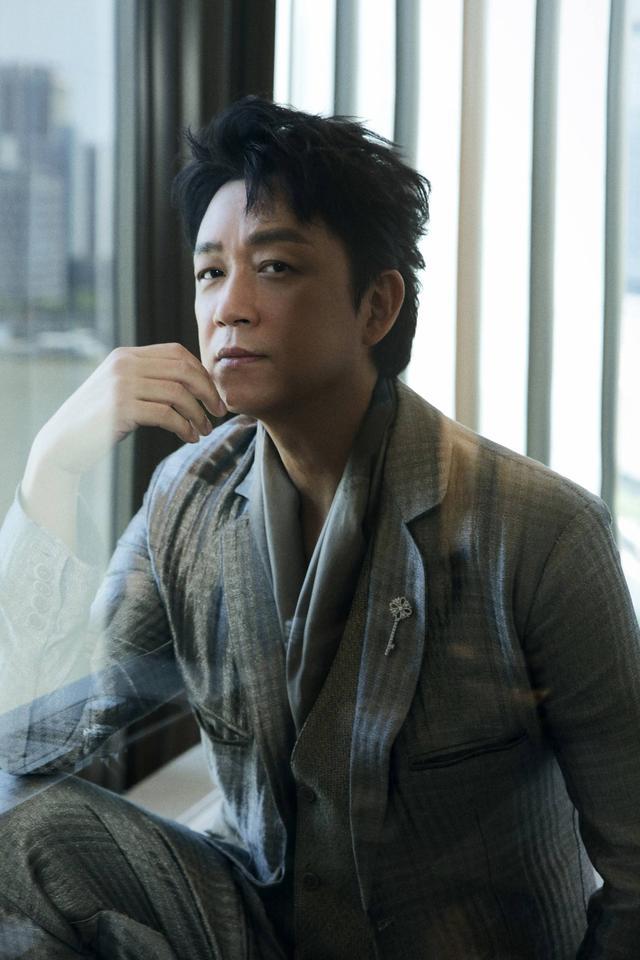 5位因忘记“拉窗帘”,名声一落千丈的明星,谁最令你意外?(拉上窗帘是谁)-第32张图片-九妖电影 5位因忘记“拉窗帘”,名声一落千丈的明星,谁最令你意外?(拉上窗帘是谁)-第32张图片-九妖电影