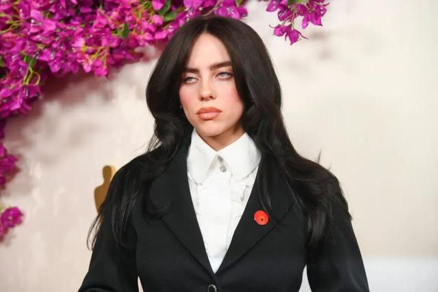 BillieEilish二度荣获奥斯卡金像奖(奥斯卡金像奖奖杯的来历)-第3张图片-九妖电影 BillieEilish二度荣获奥斯卡金像奖(奥斯卡金像奖奖杯的来历)-第3张图片-九妖电影