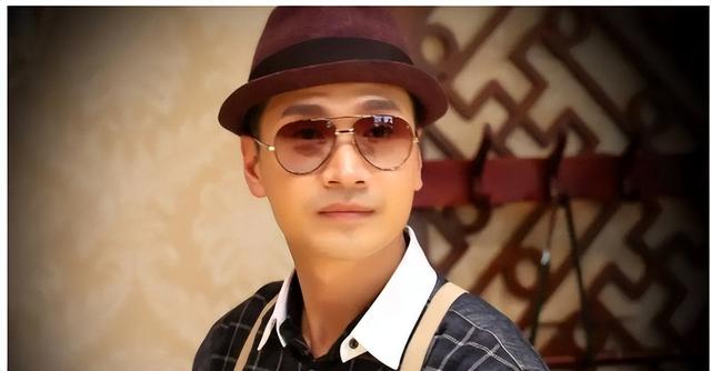 90年代上春晚一夜爆红,被富婆捧为天之骄子,57岁却只能端茶倒水(90年代春晚女歌手名单大全及图片)-第49张图片-九妖电影 90年代上春晚一夜爆红,被富婆捧为天之骄子,57岁却只能端茶倒水(90年代春晚女歌手名单大全及图片)-第49张图片-九妖电影