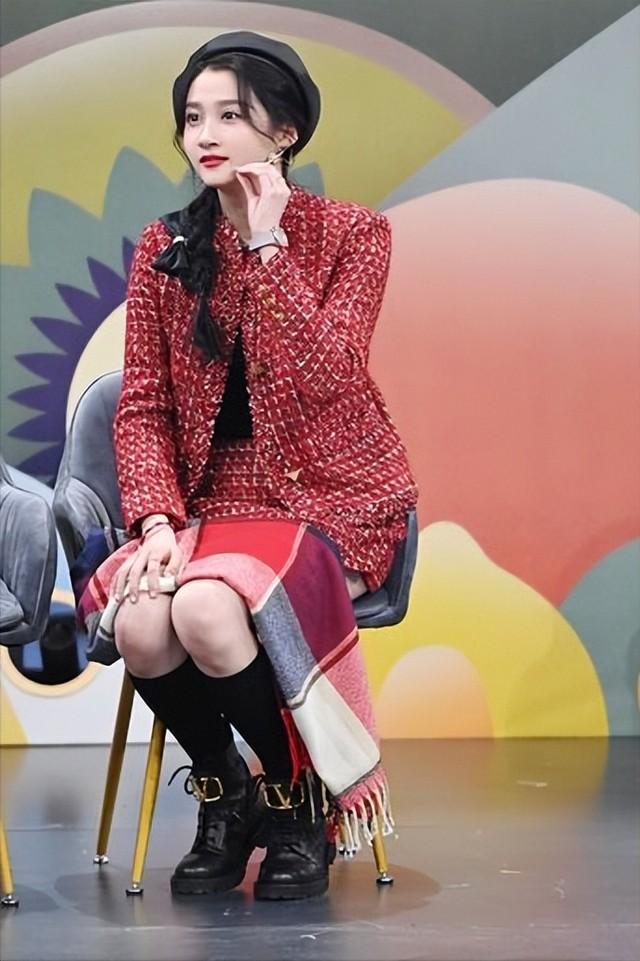 6位娱乐圈的“半截美人”,看脸绝美,但腿粗、虎背熊腰是硬伤(半截美女出世打一蔬菜名)-第10张图片-九妖电影 6位娱乐圈的“半截美人”,看脸绝美,但腿粗、虎背熊腰是硬伤(半截美女出世打一蔬菜名)-第10张图片-九妖电影