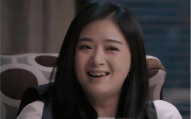 6位娱乐圈的“半截美人”,看脸绝美,但腿粗、虎背熊腰是硬伤(半截美女出世打一蔬菜名)-第13张图片-九妖电影 6位娱乐圈的“半截美人”,看脸绝美,但腿粗、虎背熊腰是硬伤(半截美女出世打一蔬菜名)-第13张图片-九妖电影