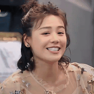 6位娱乐圈的“半截美人”,看脸绝美,但腿粗、虎背熊腰是硬伤(半截美女出世打一蔬菜名)-第40张图片-九妖电影 6位娱乐圈的“半截美人”,看脸绝美,但腿粗、虎背熊腰是硬伤(半截美女出世打一蔬菜名)-第40张图片-九妖电影