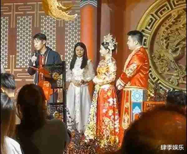 ​撒贝宁当婚礼主持，让宾客有了新体验，有了坐在春晚现场的错觉-第1张图片-九妖电影